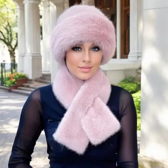 Ensemble chapeau et écharpe de luxe en fausse fourrure