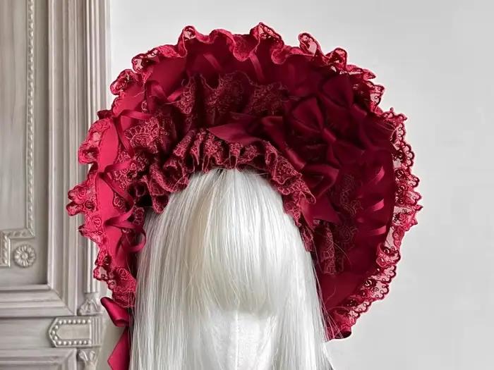Bonnet en dentelle noire Lolita fait à la main
