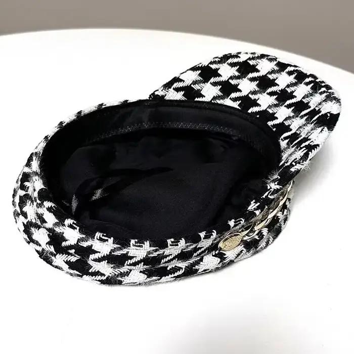 Casquette de baseball à carreaux Panama pour femme avec chaîne en métal – Chapeau unisexe noir et blanc pour l'automne
