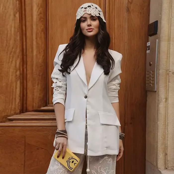 Chapeau tricoté fin fait main pour femme