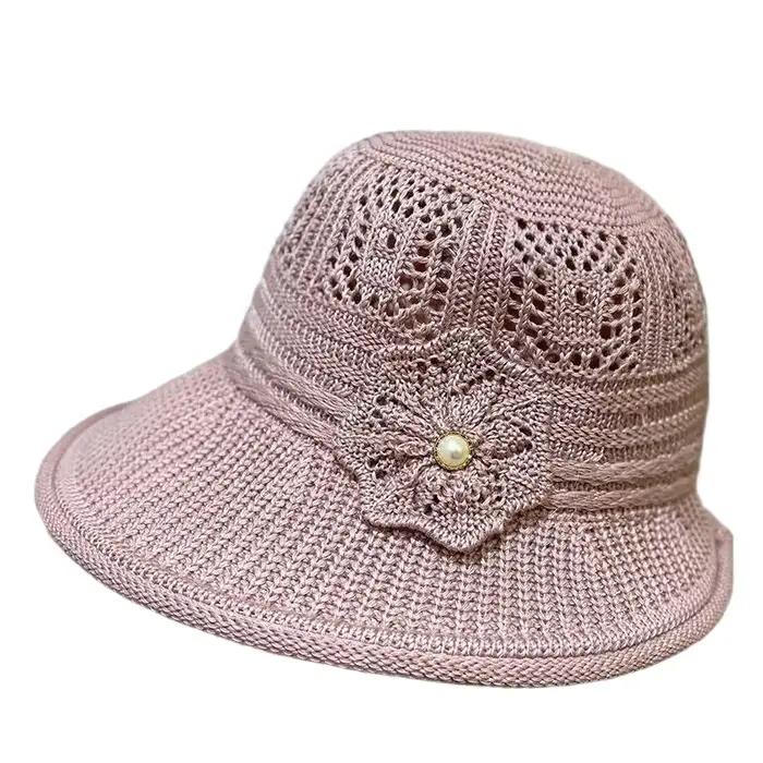 Nouveau chapeau d'été pour maman