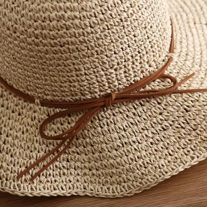 Chapeau de plage d'été en paille et tissu pour femmes – Casquette solaire à large bord avec protection UV pour les aventures extérieures et côtières