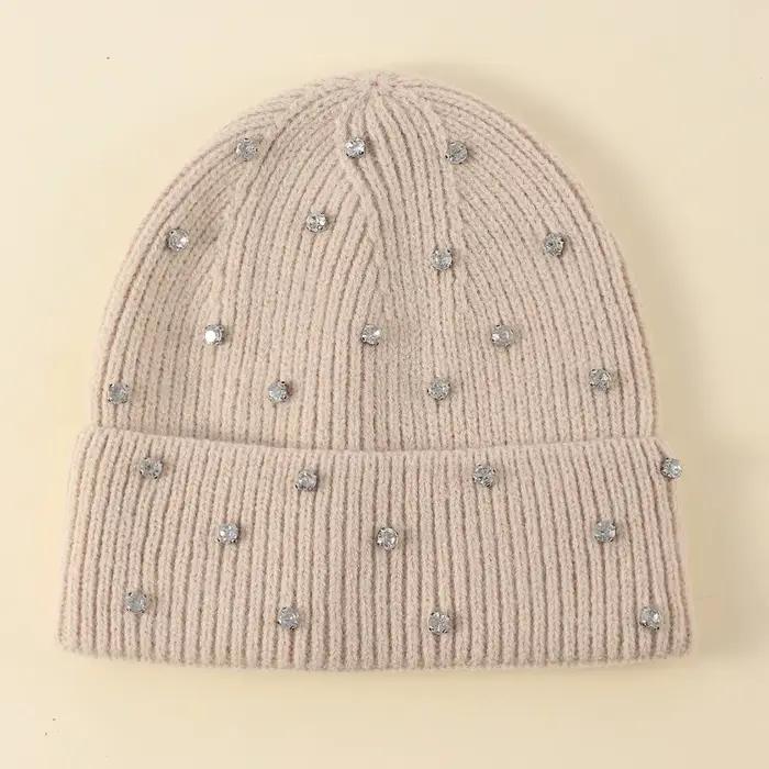 2025 automne hiver nouveau léger luxe eau diamant tricoté chapeau femmes polyvalent chaud Protection des oreilles résistant au froid casquettes tricotées chapeaux