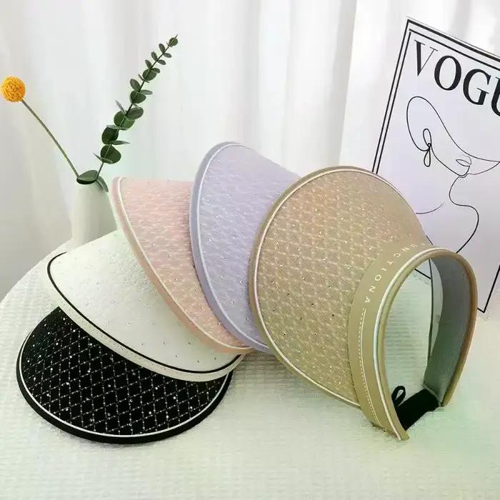 Chapeau pare-soleil à large bord en paillettes protection UV pour femmes idéal pour le golf tennis navigation de plaisance occassions extérieures春夏秋冬四季皆宜女士太阳帽大沿闪钻防紫外线遮阳帽适合高尔夫网球航海