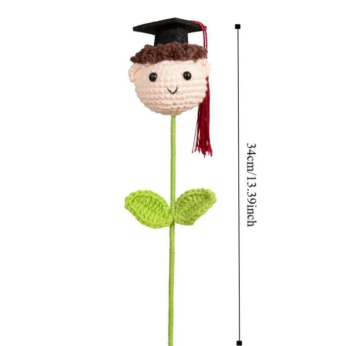 Chapeaux de doctorat, fleur tricotée pour remise de diplôme
