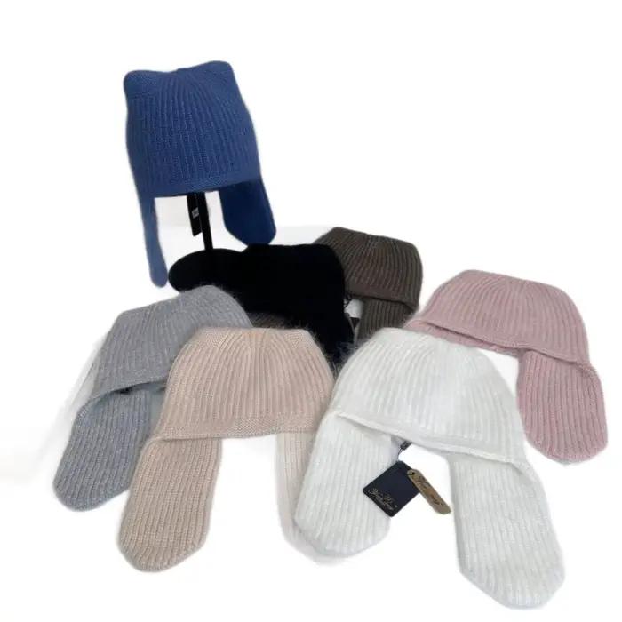 Bonnet d'hiver pour femme en angora tricoté avec cache-oreilles