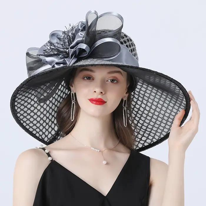 Chapeaux fascinateurs pour mariée