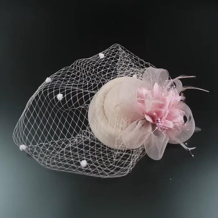 Coiffure de mariée maille Fascinator chapeau Sinamay plumes fleur