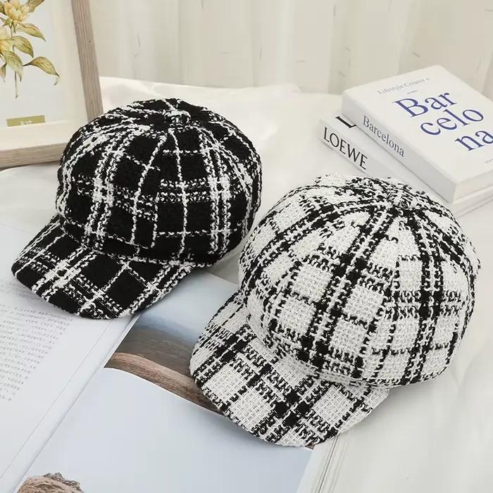 Chapeau Panama pour femmes béret saisonnier à rayures noires et blanches élégant pour femmes sport occassions spéciales et quotidiennes