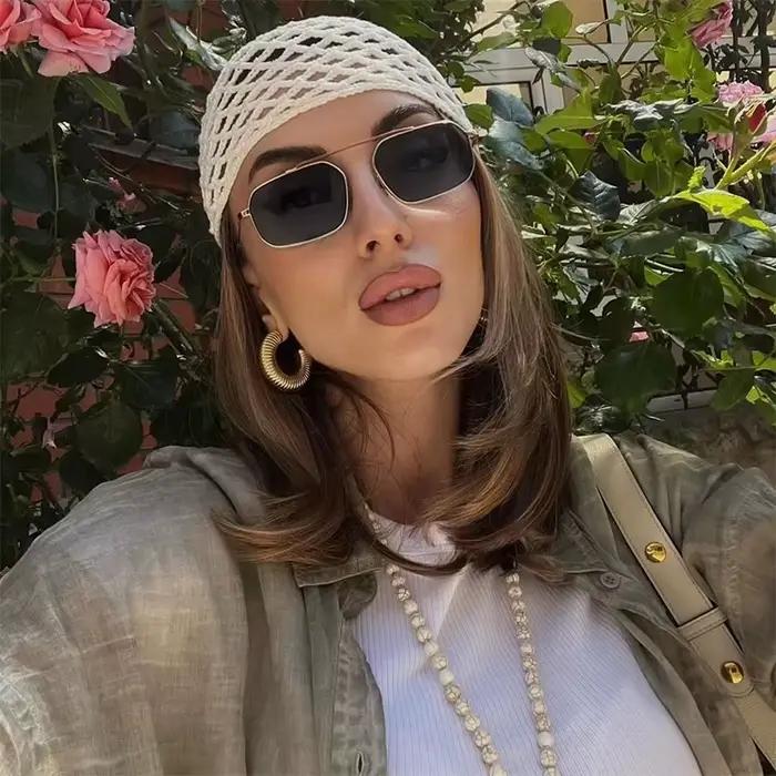 Chapeau en coton ajouré crocheté à la main pour femme, multifonction, léger et respirant, idéal pour l'été, usage quotidien décontracté, voyages en extérieur