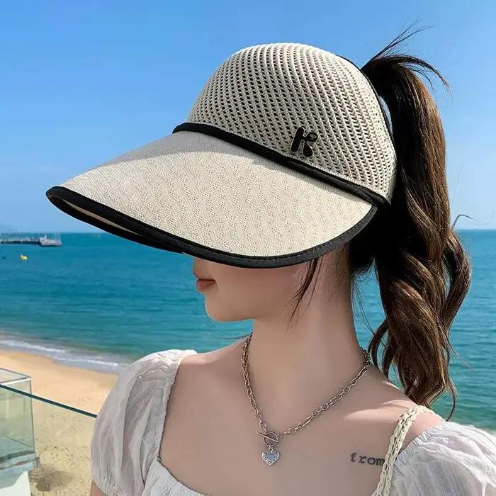 Chapeau de soleil d'été en paille avec visière large pour femmes, protection solaire, design tendance, activités extérieures, plage, randonnée, pique-nique