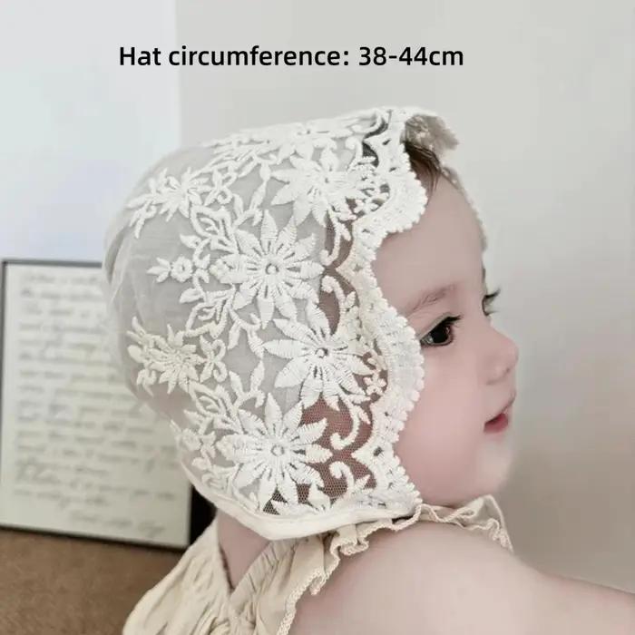 Bonnet Bébé en Dentelle Florale Brodé avec Volants – Chapeau de Princesse en Maille pour Nourrisson