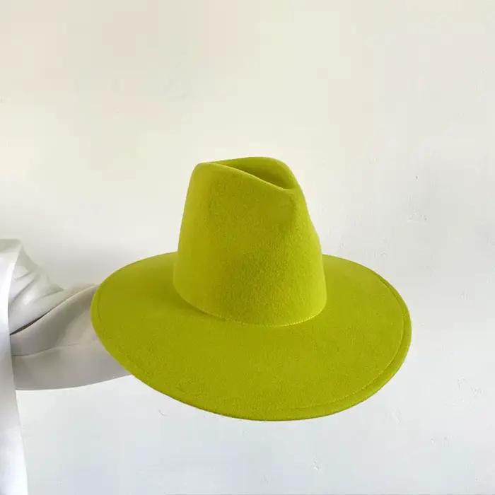 Chapeau en laine pour femmes