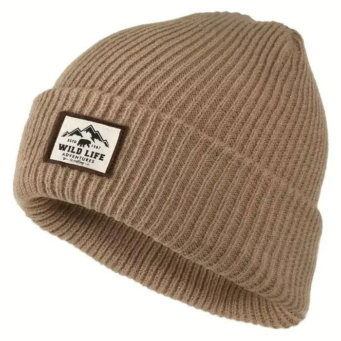 Chapeau tricoté chaud à rayures Jacquard