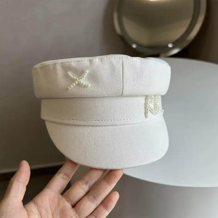 Casquette Baker Boy Monogrammée avec Perles