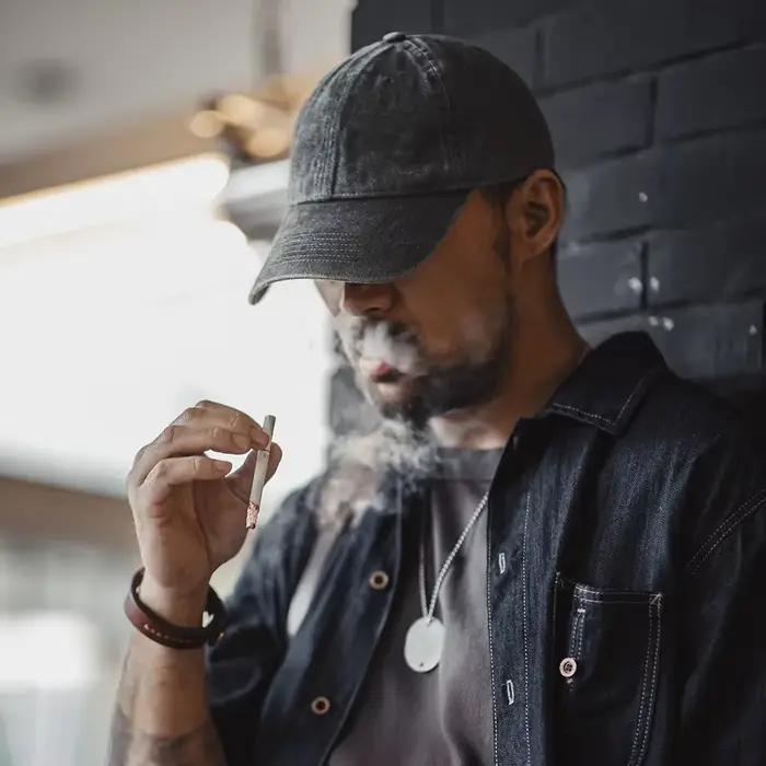 Maden Casquette de baseball effilochée réglable gris vintage Sarja à visière Chapeau polyvalent quotidien pour hommes