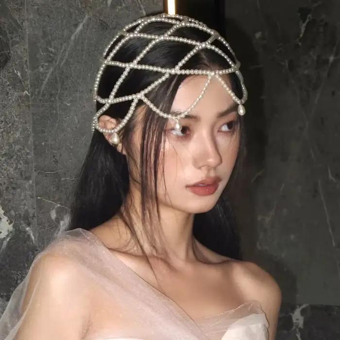 Chapeau tricoté en maille de perles blanches faites à la main pour femmes