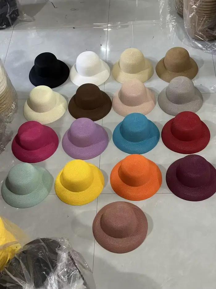 Chapeau d'été bleu lac style Hepburn pour femme
