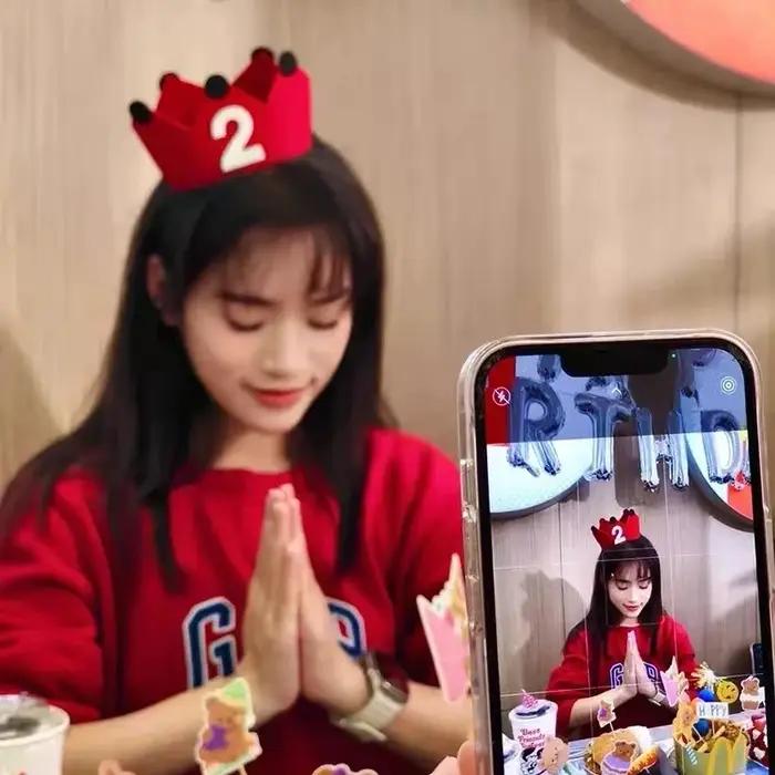 Chapeau joyeux anniversaire bébé première fête d'anniversaire