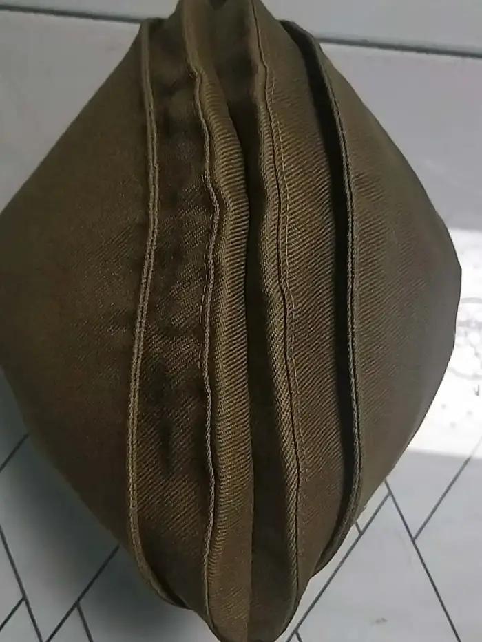 Chapeau de bateau russe élégant pour homme blanc adapté à toutes les saisons et occasions festives