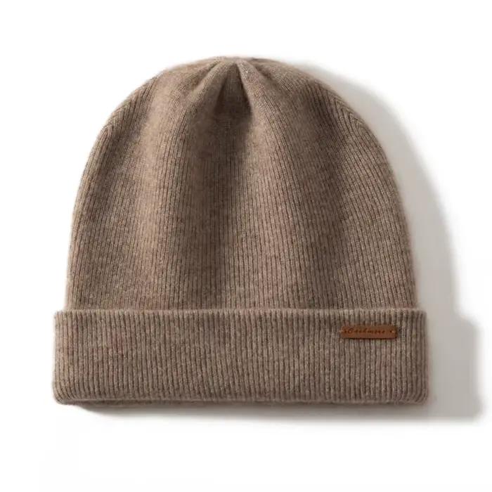 Chapeau tricoté en cachemire pour femmes, doux et chaud, bonnet sport adapté à l'hiver, chapeau décontracté pour activités extérieures et occasions spéciales
