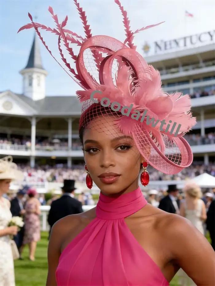 Dames violet plume cheveux pilulier Fascinator chapeau femmes élégant Royal Ascot maille chapeaux