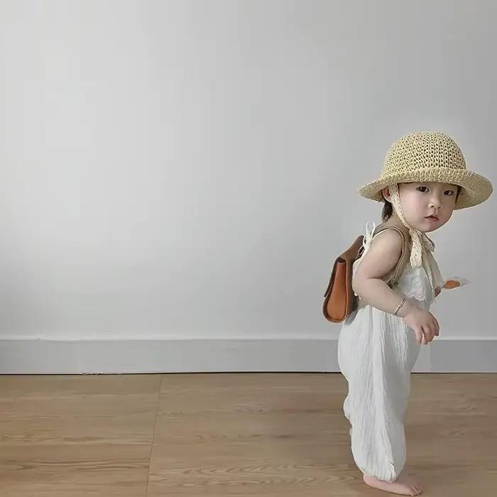Chapeau en raphia tissé à la main pour enfants