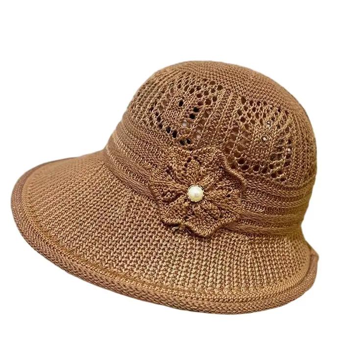 Nouveau chapeau d'été pour maman