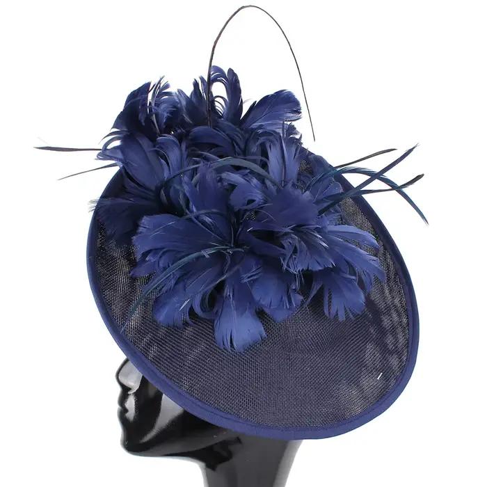 Fascinateur en polyester et plumes pour femmes, épingles à cheveux avec plumes, couvre-chef élégant pour mariages et courses de prestige