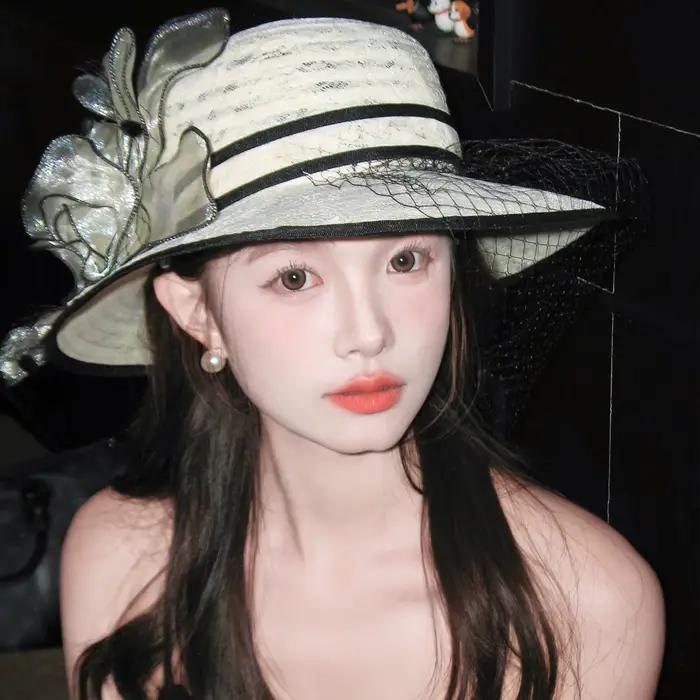 Chapeaux Bob en Dentelle Française Hepburn pour Femme