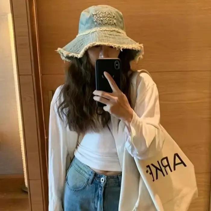 Designer nouvelle lettre gland Denim seau chapeaux pour femmes été Protection solaire casquette de randonnée Panama plage chapeau de soleil pour hommes en gros