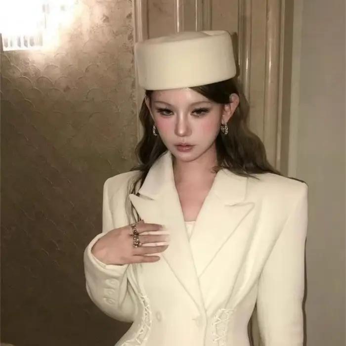 Chapeau en feutre de laine style britannique casquette vintage à calotte ronde pour femmes et hommes chapeau rétro classique pour fêtes mariages séances photo casquettes d'hôtesse de l'air