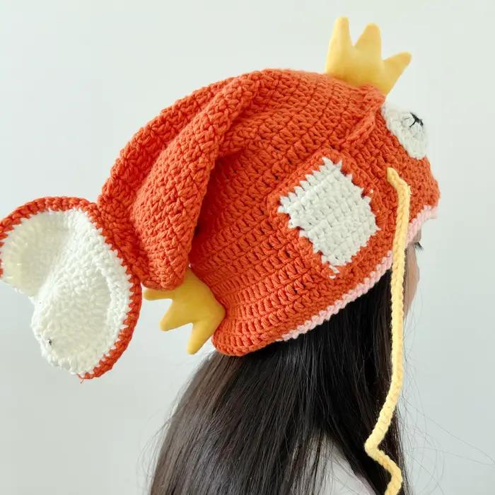 Chapeau de tête de carpe au crochet en laine fait à la main