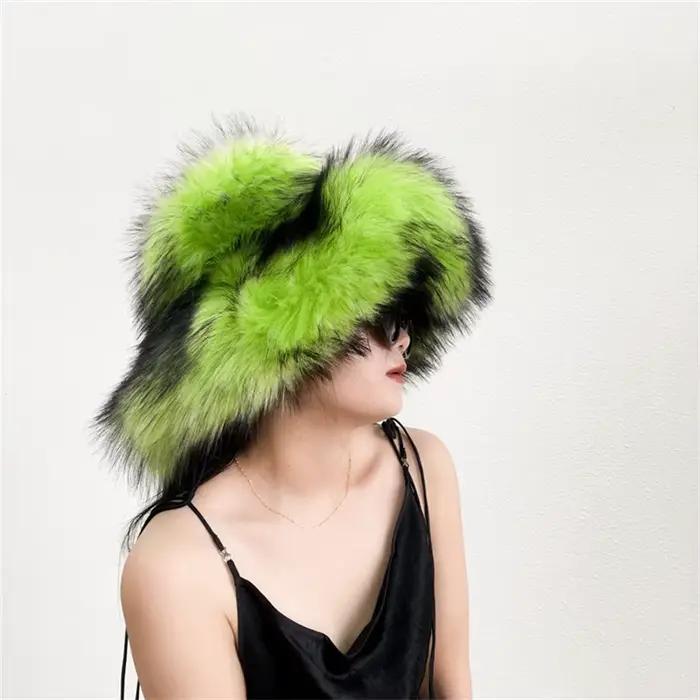 Chapeau seau en fausse fourrure moelleuse
