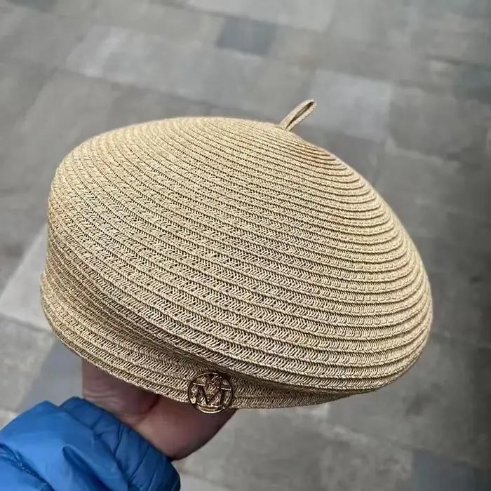 Mode été célébrité élégant stéréotype Fine paille Fedoras lettre béret femmes tourisme rétro décontracté peintre chapeau en gros