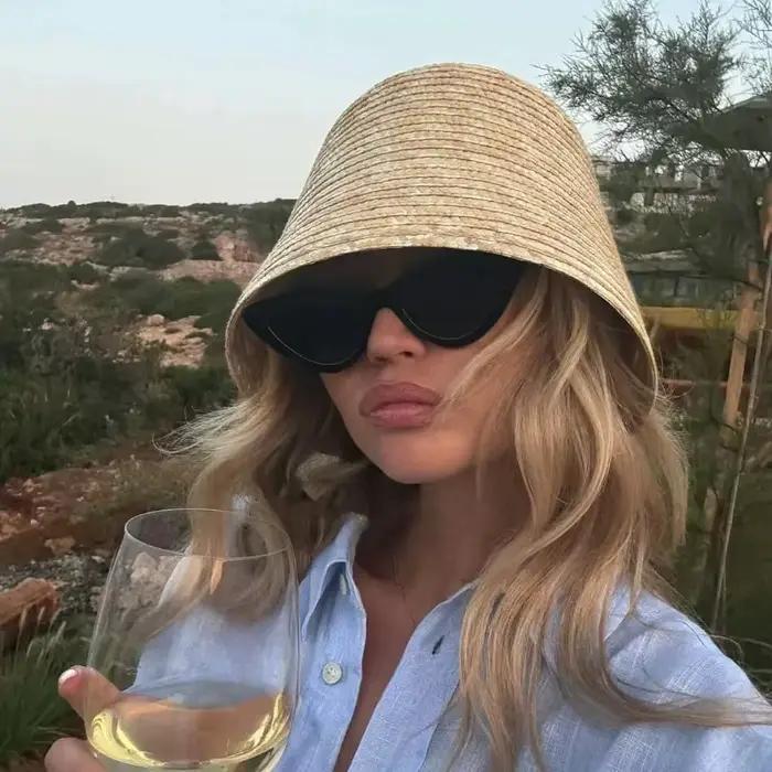 Chapeaux Bob Rétro Style Hepburn en Paille de Blé Naturelle