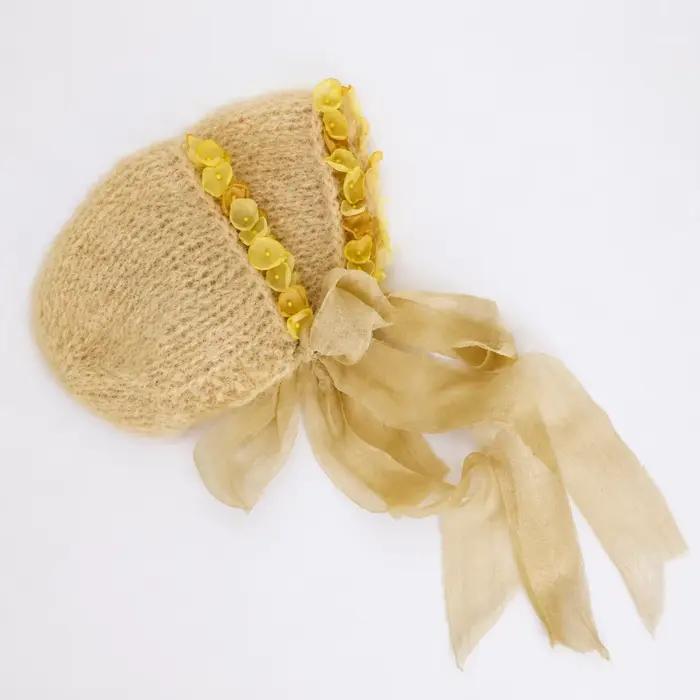 Bonnet tricoté pour nouveau-né