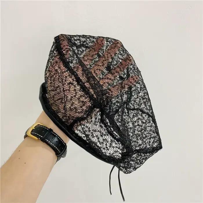 Béret en dentelle et maille à paillettes pour femmes