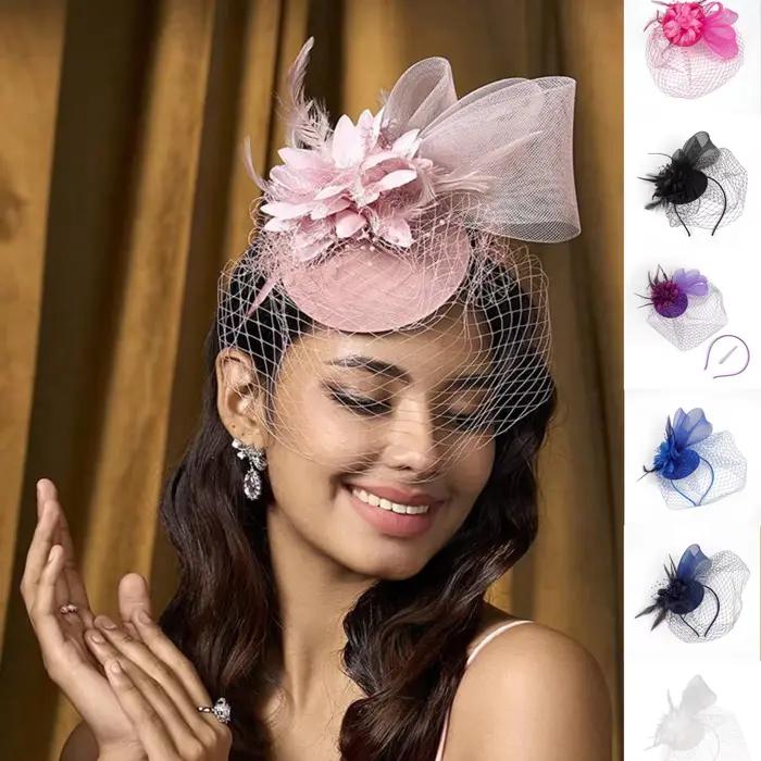Chapeau de mariée à plumes