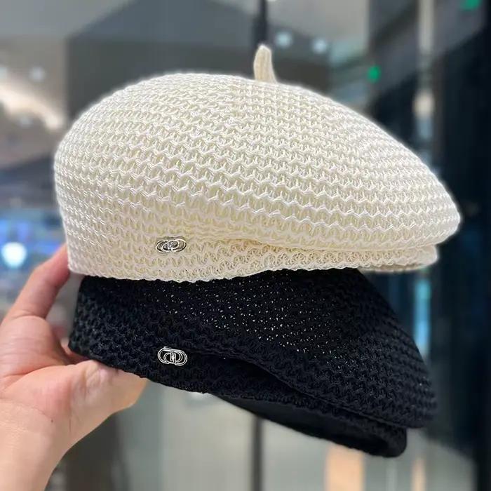 Béret de printemps avec étiquette pour femme
