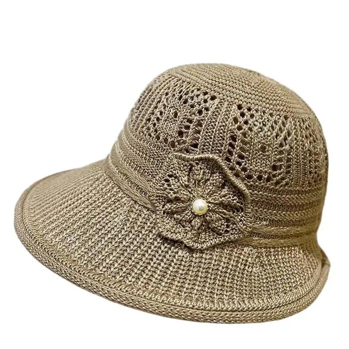 Nouveau chapeau d'été pour maman