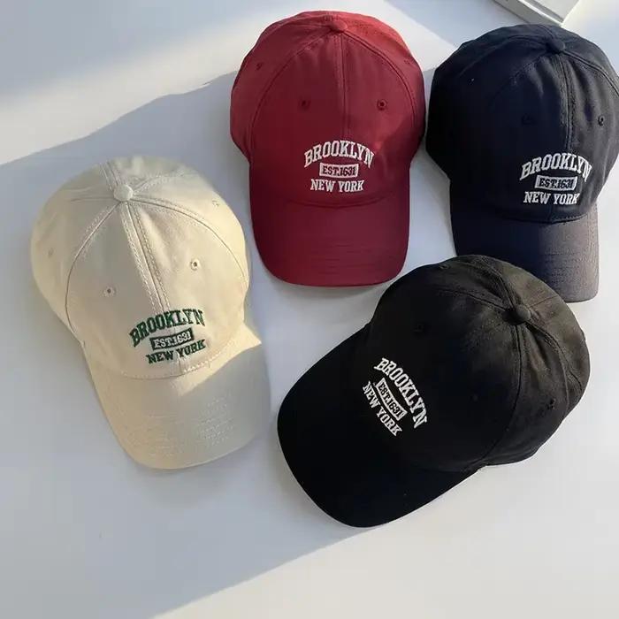 Casquette de baseball brodée de lettres en coton doux pour femmes et hommes chapeaux à visière à bord incurvé pour sports de plein air occasions extérieures printemps été
