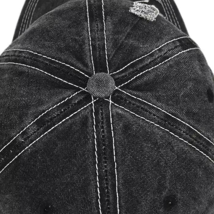 Casquette de baseball déchirée en denim vintage protection solaire style sport streetwear pour hommes et femmes occasions spéciales années 90 urbaine minimaliste eco-friendly