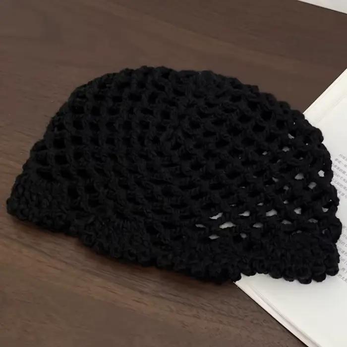 Bonnet coréen élégant tricoté à la main