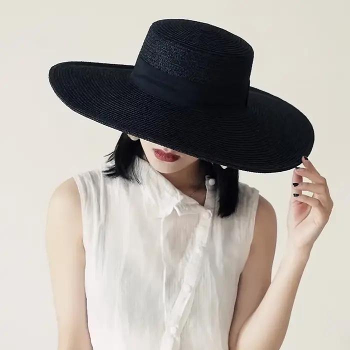 Chapeau de paille noir INS haut de forme pour femmes grande protection solaire plage été occassions spéciales