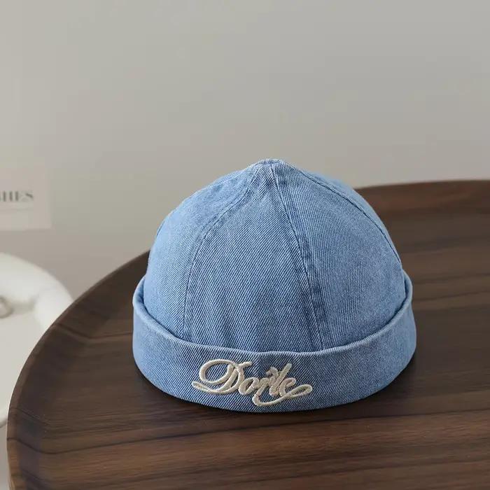 Chapeau de jean Doris à broderie urbaine pour enfants