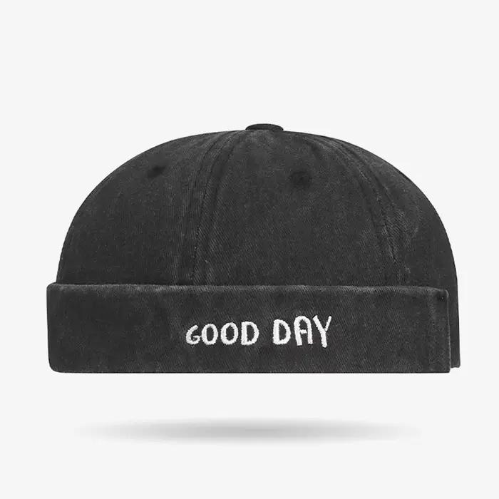 Casquette Docker sans visière brodée de lettres