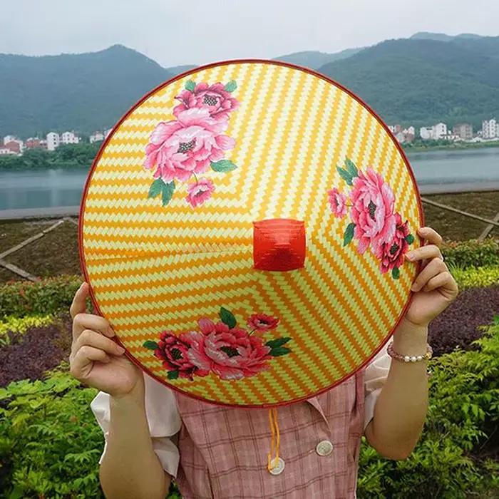 Chapeau rétro chinois en bambou et rotin