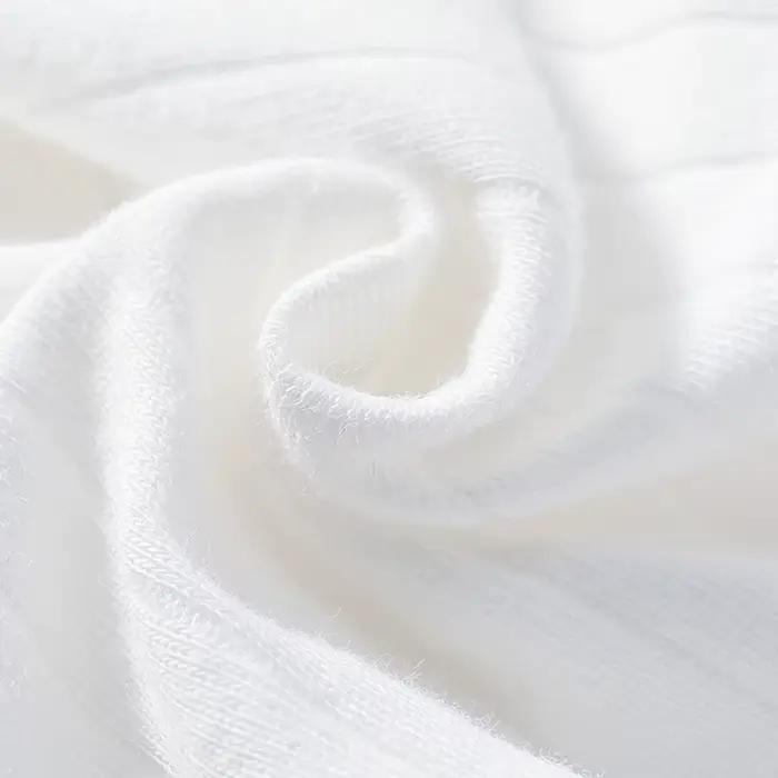 Bonnets doux pour bébé de 0 à 3 mois