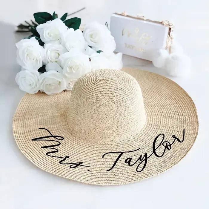 Chapeaux de plage personnalisés pour demoiselle d'honneur